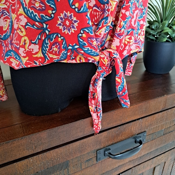 Torrid Print Top Boho Colourful Tie Front Shirt Women's Size M/L (Torrid 00) - Picture 7 of 14